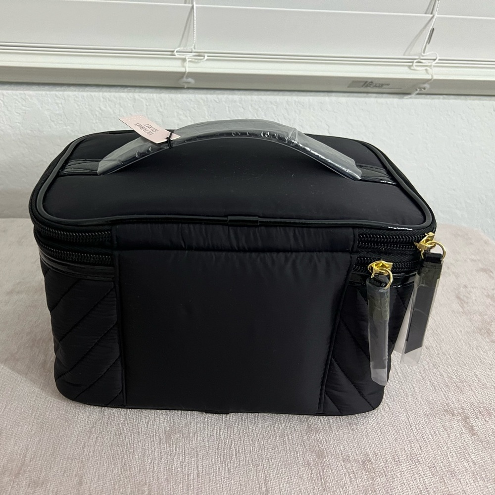 Victoria’s Secret Express Train Case - Picture 4 of 5